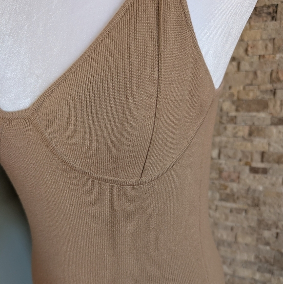 Tan Beige Sleeveless Sweater Bodycon Midi Dress Slit Sz M Minimal Glam Neutral - Picture 2 of 9